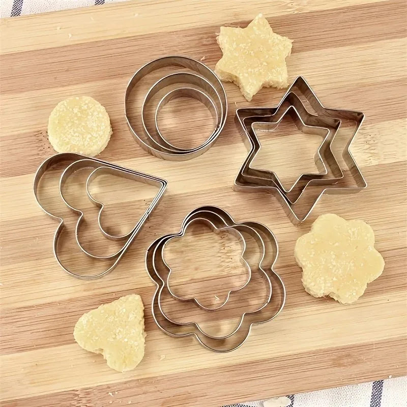 12 Cortadores de Galletas Formas Variadas