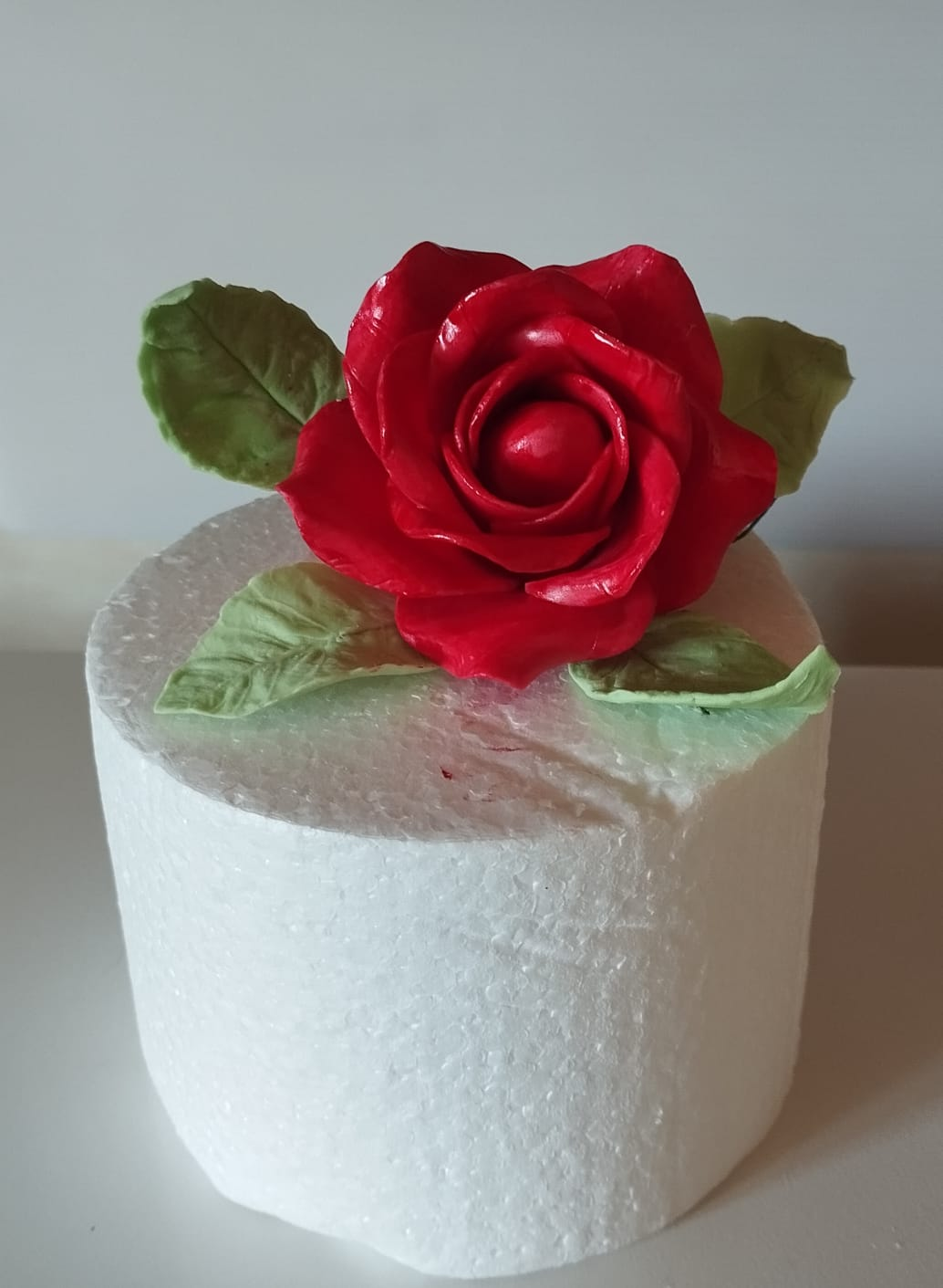 1 Peça de Rosa Feita de Pasta de Açucar Para Bolo