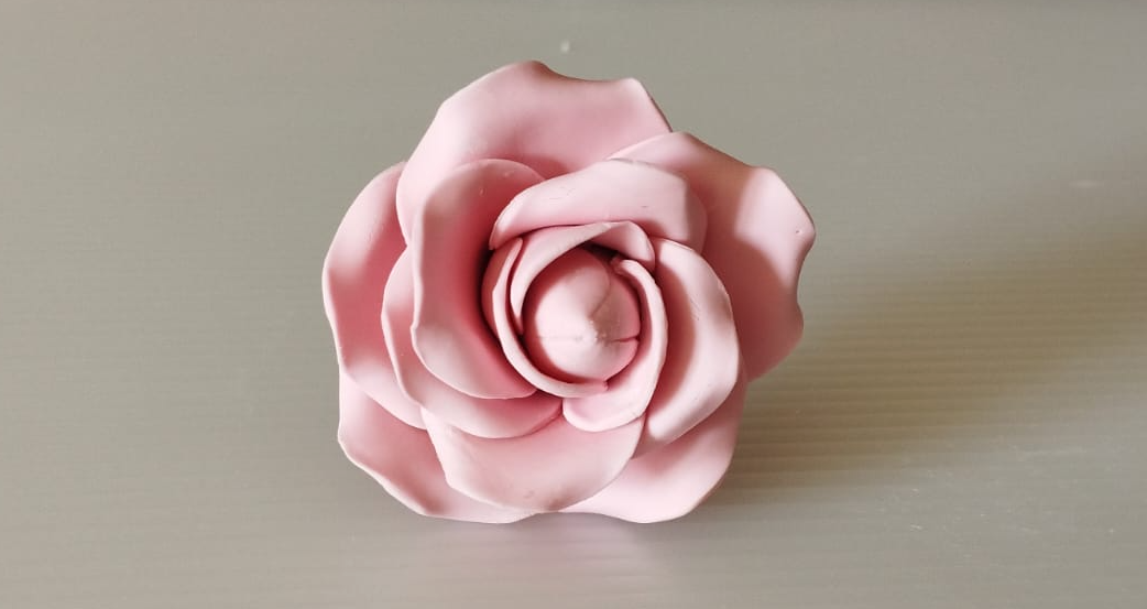 1 Peça de Rosa Feita de Pasta de Açucar Para Bolo